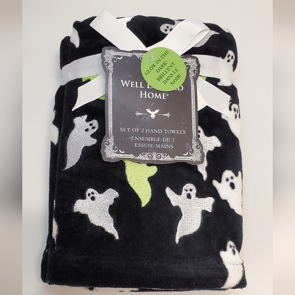 Halloween GLOW IN THE DARK Ghost SET of 2 Hand Towels NEW Well Dressed Home